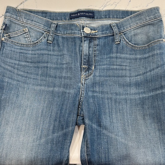 Rock & Republic Kendall Straight Distressed Stretch w/ no Holes sz.14 - Picture 4 of 10